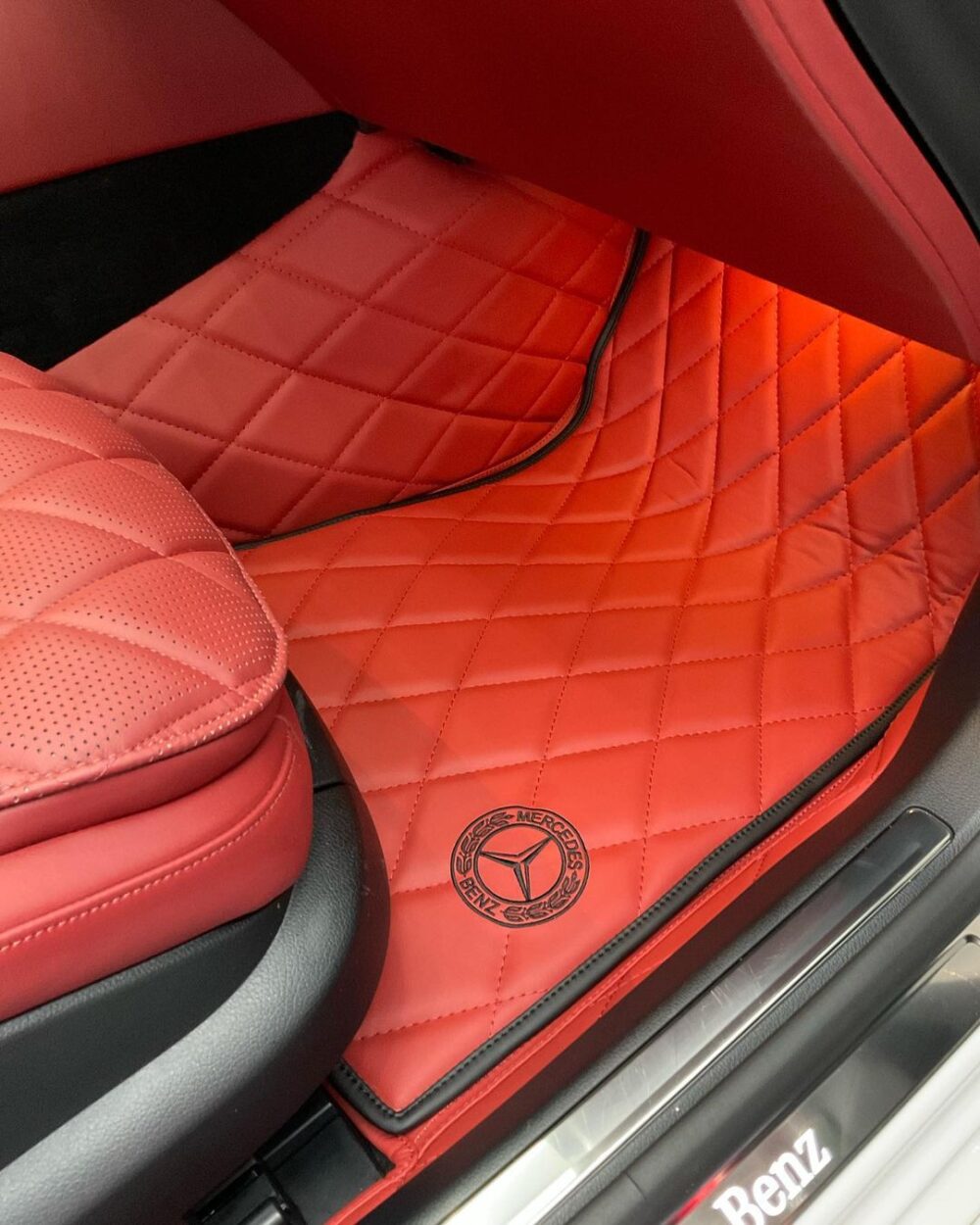 Alternative view of Scarlet Horizon